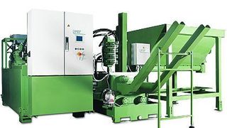 Die Brikettierpresse verarbeitet Metallspäne zu Briketts mit einem Durchmesser von 120 mm, die beispielsweise als Stückschrott in den Metallhandel abgegeben werden können. Bild: Ruf (Archiv: Vogel Business Media)