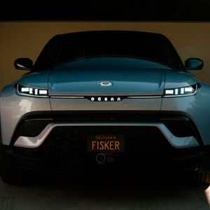 Vorne wie am Heck zeichnet sich der Ocean durch besonders schmale Leuchteinheiten aus.(Bild:  Fisker)