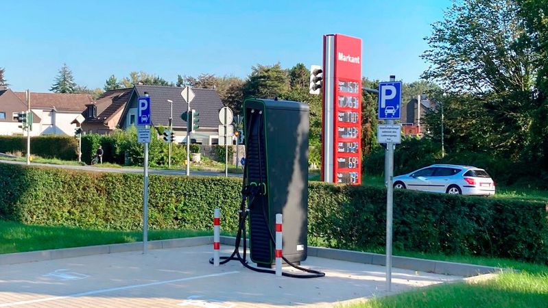 Noch sind Ladestationen für E-Autos in Deutschland regional sehr ungleich verteilt.