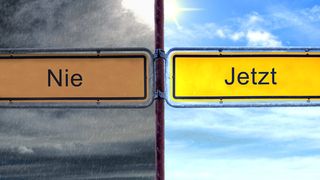 Auch wenn viele Software-Anbieter noch keinen ernsthaften Gedanken an einen kompletten Umstieg oder zumindest die Erweiterung ihrer Services verschwenden – früher oder später kommt keiner mehr um die Cloud herum. (Bild: Pixelvario, Fotolia)