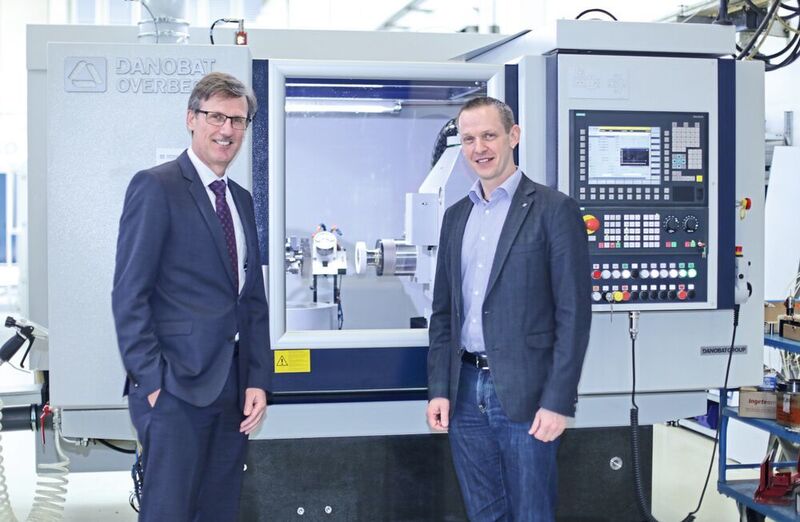 Danobat-Vertretung in der Schweiz: Jörg Zubler (links), Geschäftsführer HP Müller Werkzeugmaschinen AG sowie Michel Oppliger, Verkaufsleiter HP Müller Werkzeugmaschinen AG. (Anne Richter, SMM)