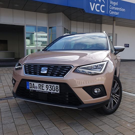 Seat schickt mit dem Arona den Vorreiter des A0-Segments für den Volkswagen-Konzern ins Rennen der kleinen SUVs. (Bild:  Jens Scheiner)