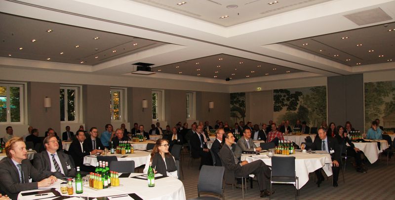 Auch am zweiten Tag des Gipfeltreffens waren die Gäste sehr interessiert. ()