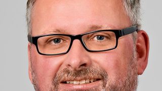 Martin Göbel, Messeverantwortlicher beim VDW, zur EMO 2023: „Unter dem Slogan Innovative Manufacturing rücken wir drei Megathemen in den Fokus, die veranschaulichen, wie die Industrie zur Lösung der drängenden Probleme unserer Zeit beitragen kann.“ Hier das Interview dazu ... (Bild: U. Noelke)