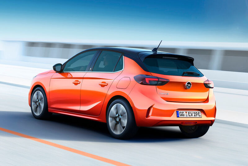Der E-Antrieb bietet 136 PS Leistung und 260 Newtonmeter maximales Drehmoment. (Opel)
