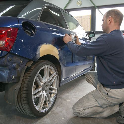 Die deutschen Versicherungskunden lassen sich im Schadensfall nur ungern lenken.(Bild:  ZDK)