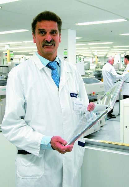 Dr. Uwe Schmidt-Streier, General Manager von Flextronics Germany: „Mit unseren SBS-Lösungen tragen wir dazu bei, die Wettbewerbsfähigkeit unserer Kunden zu steigern.“ (Archiv: Vogel Business Media)