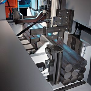 Wer sich eine automatisch arbeitende Vollbündelspanneinrichtung anschafft, der erhöht seine Produktivität zusätzlich.