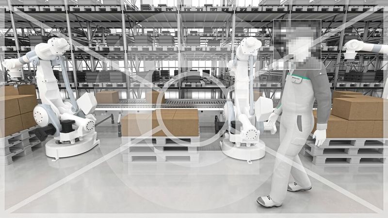 Thema Datenschutz und Mitarbeiterakzeptanz: optional ist eine automatische Gesichtsweichzeichnung per KI-Algorithmus möglich. (Bild: Pepperl+Fuchs)