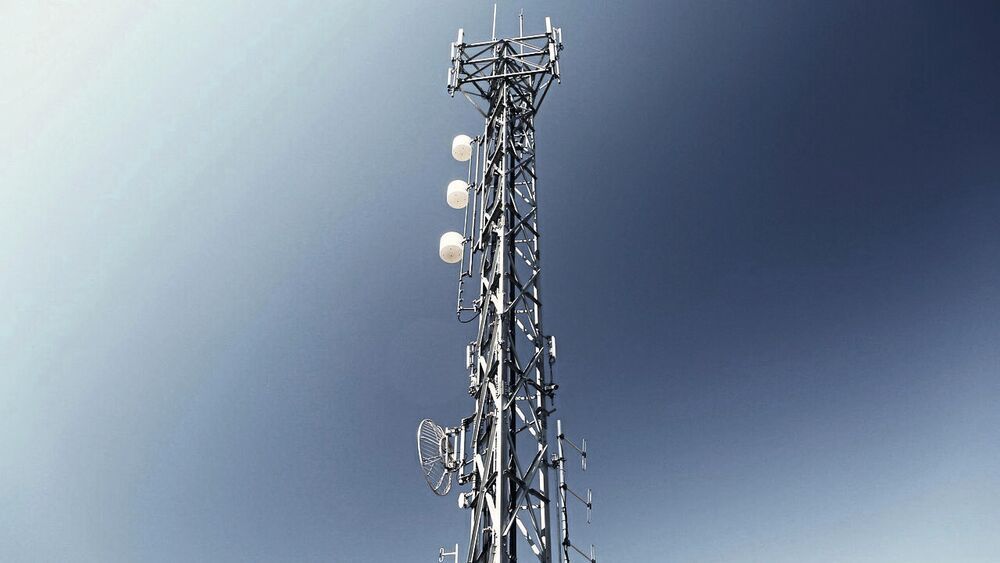 Improved 6G Receiver Design Based on Machine Learning