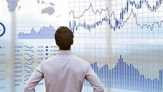 Neue Geschäftsmodelle ergeben sich aus der Analyse und Verarbeitung von Maschinendaten. Dafür braucht es allerdings eine Vielzahl an Ressourcen. (© NicoElNino - Fotolia.com)