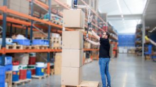 Der neue Vakuum-Schlauchheber von Timmer ermöglicht Stapelhöhen von bis zu 2,60 Metern. (Bild: Timmer)