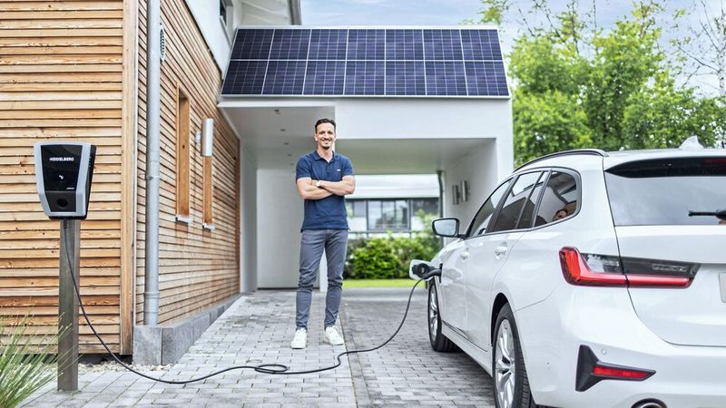 E-Autonutzer könnten bald als Stromhändler Geld verdienen.(Bild:  Amperfied)