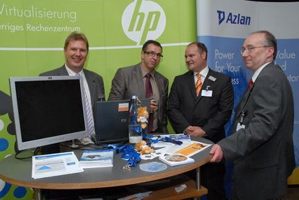 Gute Nachbarschaft in jeder Beziehung: Auf dem Kongress rückten die Teams von Hewlett-Packard und Azlan eng zusammen. (Archiv: Vogel Business Media)