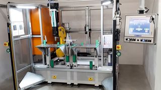 Für eine saubere Sache: TOX Pressotechnik schuf für das Unternehmen V-ZUG diese komplett ausgestattete Anlage zum Clinchen von Gehäusen für Geschirrspüler. (Bild: TOX Pressotechnik)