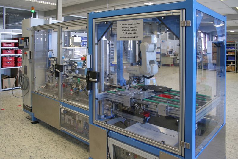 Die Klimakammer sorgt für stabile Bedingungen bei der Produktion. Eine der Voraussetzungen für Qualität und Langzeitstabilität. (Bild: Endress+Hauser)