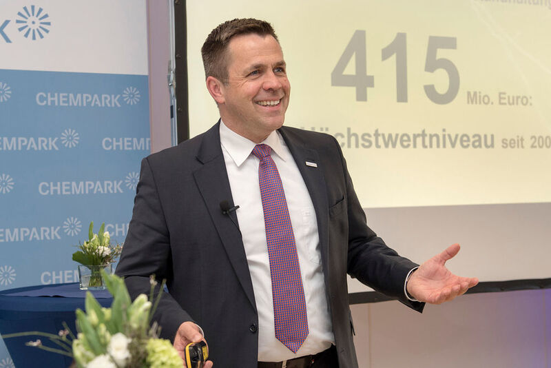 Chempark-Leiter Lars Friedrich zeigt sich zufrieden mit der Investition von 415 Millionen Euro in den Chempark Krefeld-Uerdingen (Currenta)
