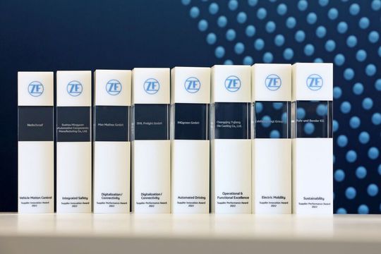 Im Rahmen seines Global Supplier Summit würdigte ZF seine besten Lieferanten mit insgesamt acht Supplier Awards.(Bild:  ZF)