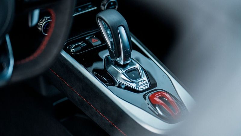 Ein sorgsam abgestimmtes Sportfahrwerk und eine Launch Control sind Standard.  (Bild: Lotus)