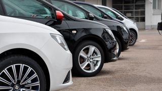 Fahrzeuge in Zahlung zu geben, funktioniert bei Vive la Car dank einer Zusammenarbeit mit der BCA nun rein digital. (Bild: Grimm/»kfz-betrieb«)