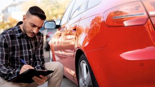 Sorgfalt bei der Hereinnahme schließt böse Überraschungen aus, die später die Gewinnspanne drücken könnten. (Bild: © JoselMartin - adobe.stock.com)