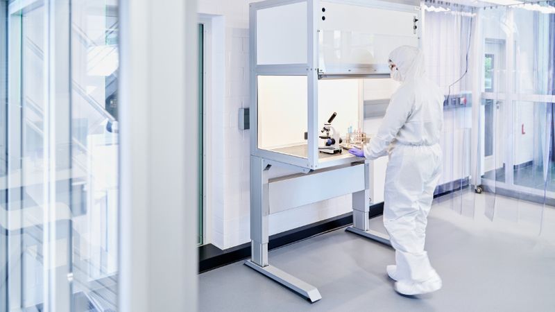 Flexibel an wechselnde Produktionsanforderungen anpassbar: Ein mobiler Reinraum von item Industrietechnik lässt sich individuell auf Ihre Anforderungen auslegen. (Bild:  item)