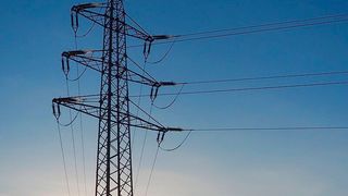 Strom ist in Deutschland im EU-Vergleich teuer, was vor allem die energieintensiven Industriesektoren unter Druck bringt. Letztens hat die Politik aber für Entspannung gesorgt, die man jetzt noch länger laufen lassen will ... (Bild: Versorgungsamt)