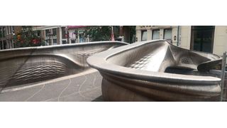 Edelstahl Rostfrei wird nicht nur in der Industrie und der Medizintechnik gedruckt. Wie die erste 3D-gedruckte Stahlbrücke in Amsterdam zeigt, sind auch Anwendungen in der Bauindustrie möglich. (Bild: WZV)