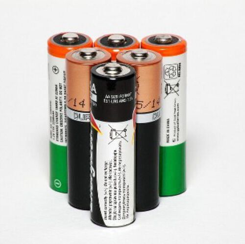 Researchers have shown that seaweed-based materials can make the battery separator very strong and prevent it from being punctured by metal structures made from sodium. Researchers have shown that seaweed-based materials can make the battery separator very strong and prevent it from being punctured by metal structures made from sodium.