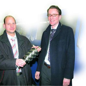 Klaus-Hasso Heller, managing partner of Aerzener (on the right), and Stephan Brand, marketing director, are convinced, that the company vision “being one of the world-wide leading manufacturers of two-shaft rotary piston machines” could be translated another important step forward.