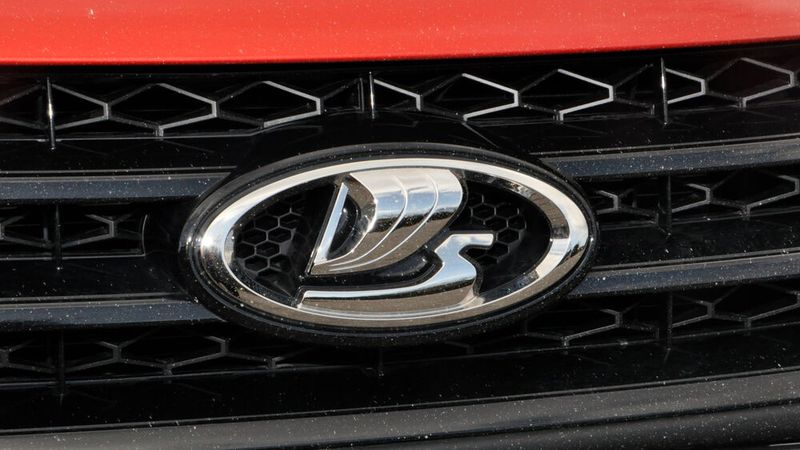 Der russische Automarkt und insbesondere Lada kommen bislang vergleichsweise gut durch die Corona-Krise.(Bild:  Grimm / »kfz-betrieb«)