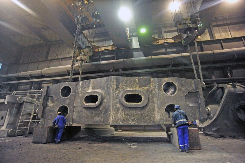 In der Putzerei werden bei Siempelkamp sämtliche Komponenten von Verschmutzungen wie Sand gesäubert. (Bild: Siempelkamp)