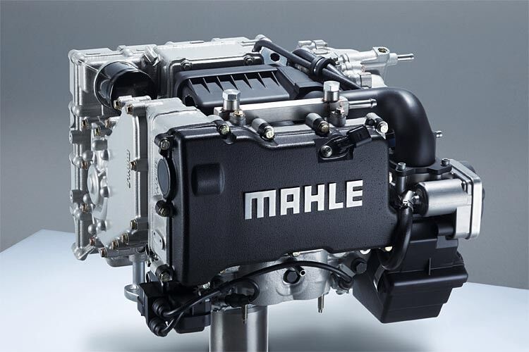 Das Range-Extender-Modul von Mahle basiert auf einem Reihenzweizylinder-Ottomotor und geht mit seinen Abmessungen noch als Flugzeug-Handgepäck durch. (Foto: Mahle)