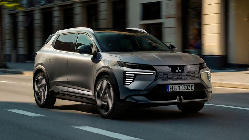 Mitsubishi legt zum Jahreswechsel den Eclipse Cross neu auf.(Bild:  Mitsubishi)