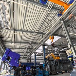 Über 31 Tore gelangen die Fahrzeuge in die Hallen.(Bild:  Stern Center Regensburg)