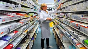 Ein Gutachten der Universität Freiburg im Auftrag des Umweltbundesamtes zeigt: Viele PFAS-haltige Arzneimittelwirkstoffe lassen sich durch PFAS-freie Alternativen ersetzen.  (Bild: Thomas Kunz / Universität Freiburg)
