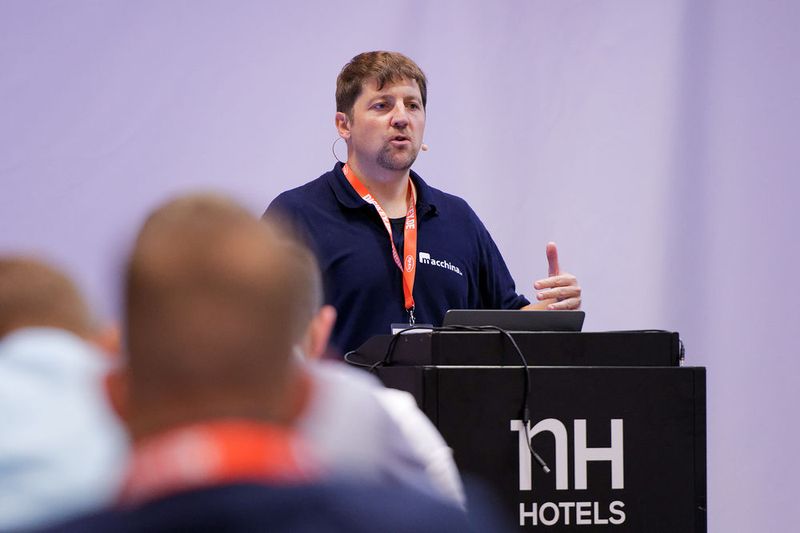 Und Günther Obiltschnig von Applied Informatics aus Österreich referierte über Edge und Fog Computing im IoT und wie man es erfolgreich mit Open Source umsetzen kann. (Bild: EP)