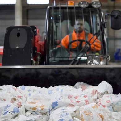 Woosh übernimmt seit 2025 nicht nur die Herstellung, sondern auch die Recyclingprozesse der Windeln direkt an seinem Standort in Brügge.  (Bild: Woosh)