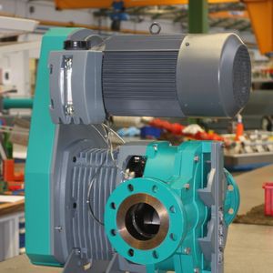 Die Tornado T2 revolutioniert laut Netzsch den Begriff Drehkolbenpumpe. Pumpenraum, Antrieb, Geometrie und Befestigungen der Kolben wurden für die neue Generation komplett neu entwickelt und konstruiert.
