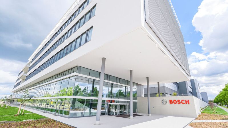 Das neue Werk hat rund eine Milliarde Euro gekostet.(Bild:  Bosch)