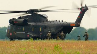 Die Bundeswehr ist mit mehr als 30.000 Fahrzeugen der größte Kraftstoffverbraucher unter den Bundesbehörden. (Bild: gemeinfrei)