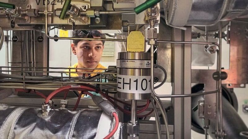 Research on the safe handling of tritium in future fusion power plants at KIT.(Image: KIT)