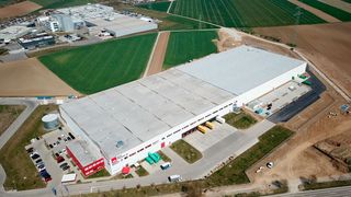 Die Lagerfläche im Logistikzentrum von Bergfreunde hat sich durch den Anbau mehr als verdoppelt. (Panattoni)