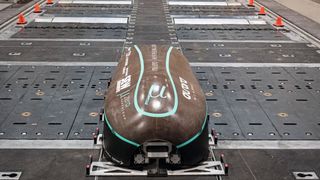 Mit ihrem Pod „Aurora“ fuhr das Team von mu-zero Hyperloop in der zweiten Saison der European Hyperloop Week gleich mehrere Preise ein – auch mit Hilfe von Messtechnik von Kistler. (Bild: Kistler Gruppe)