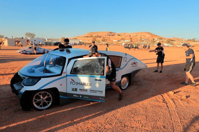 The team from the University of Cambridge participated with the car Helia. (World Solar Challenge)