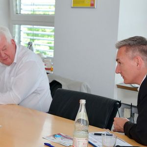 (Röder / »kfz-betrieb«)