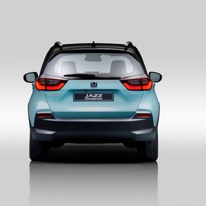 Honda setzt dabei auf ein Drei-Motoren-System: Neben zwei kompakten E-Maschinen ist auch ein 1,5-Liter-Benziner an Bord.(Bild:  Honda)