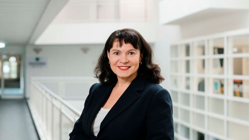 Beatrix Keim, Direktorin am CAR Center Automotive Research(Bild:  CAR Center Automotive Research)