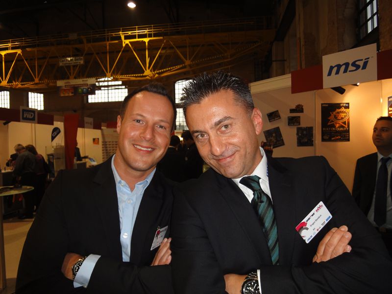 Einfach nur cool die zwei Jungs: Christian Marré, ASRock, und Dragan Davidovic, MSI (r.) (Archiv: Vogel Business Media)