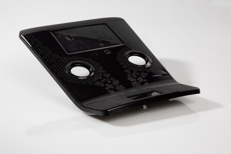 Hybridbauteil für den Automobilsektor auf einer Engel-Maschine gefertigt (Bild: Engel)